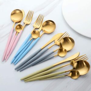 6 dinner spoons, 6 dinner forks, 6 butter knives, 6 teaspoons
